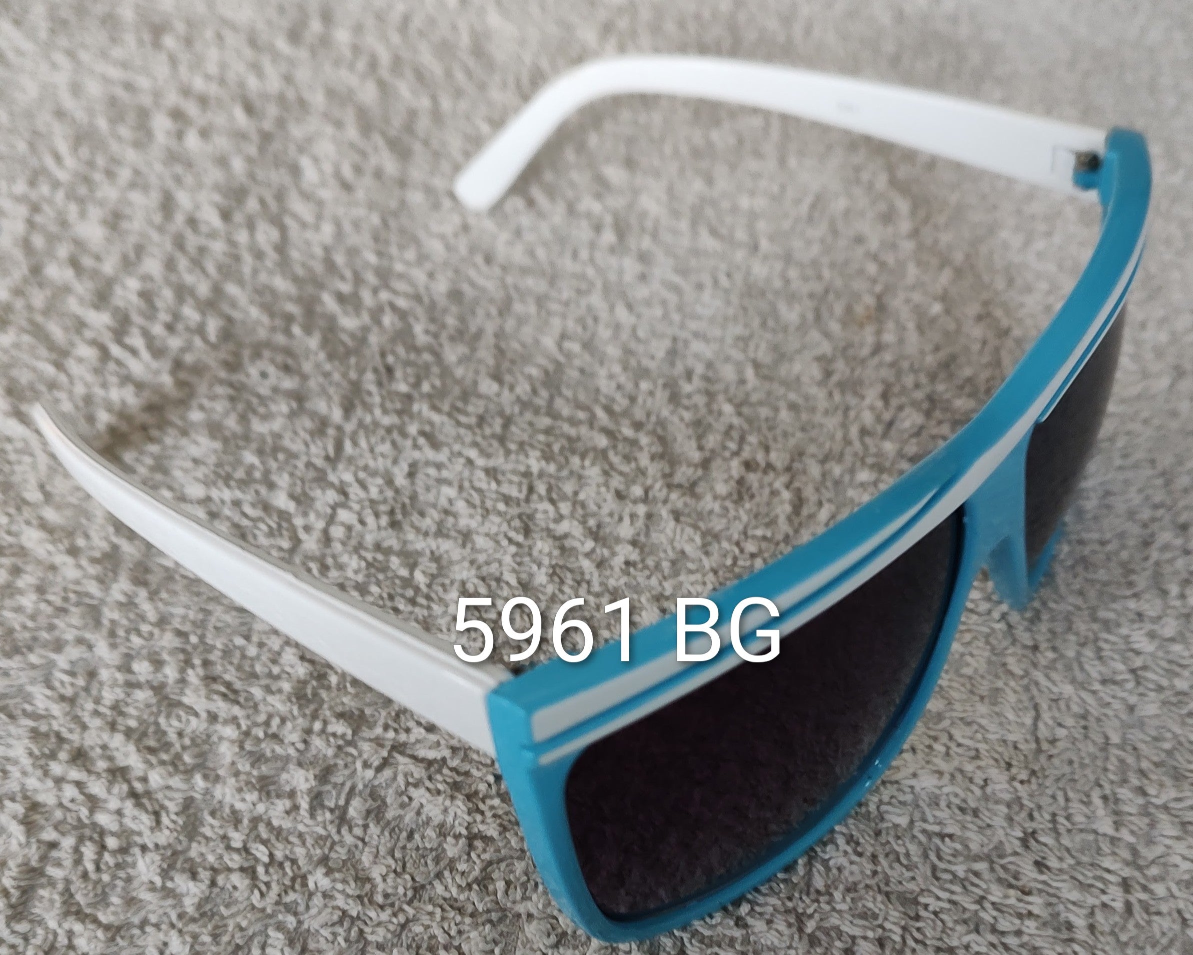 5961 BG (12 Par)