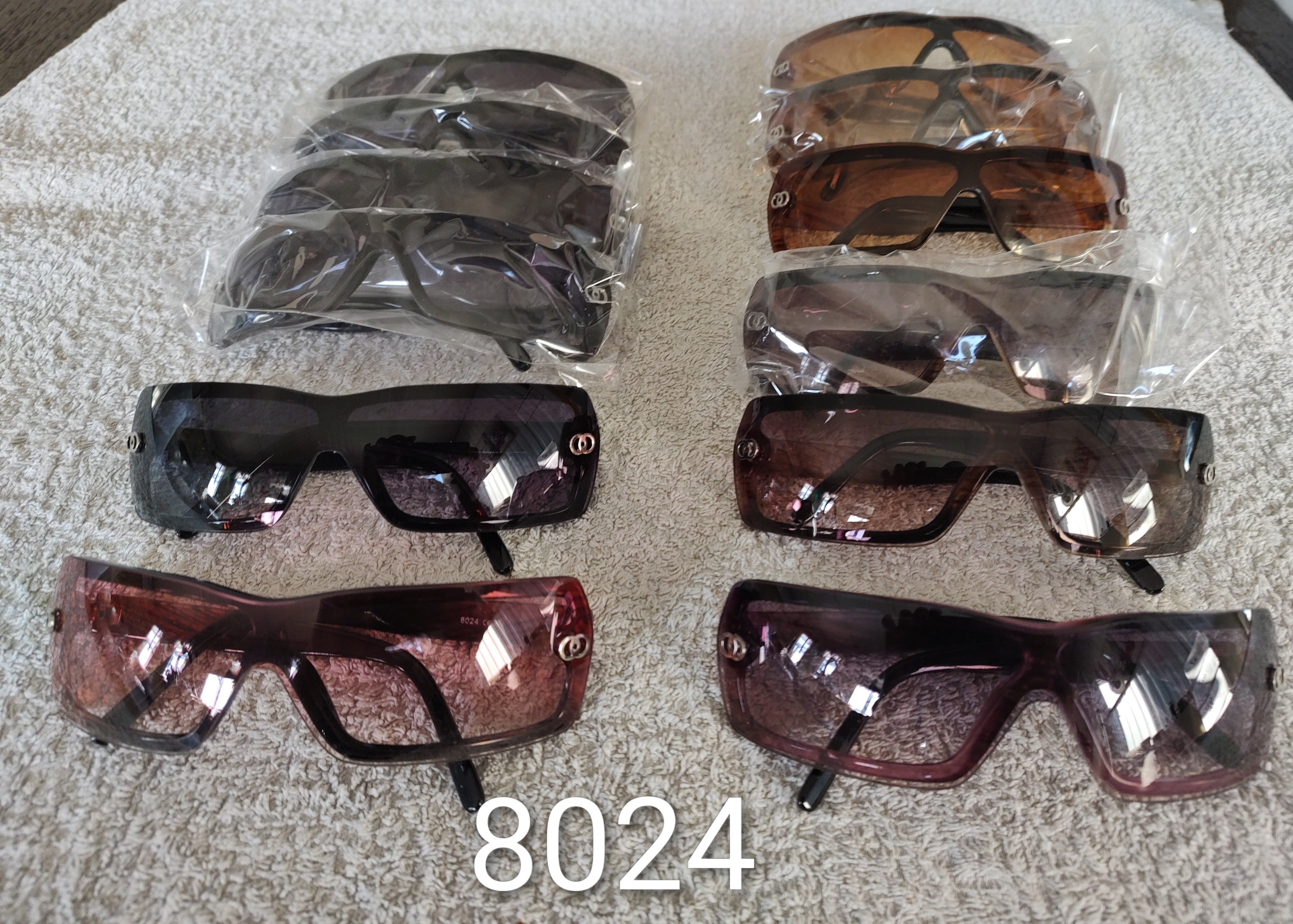 8024 (12 Par)